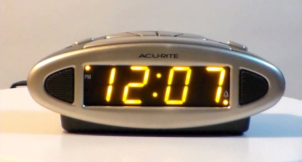 AcuRite 13027 Intelli-Time Alarm Clock Instruction Manual