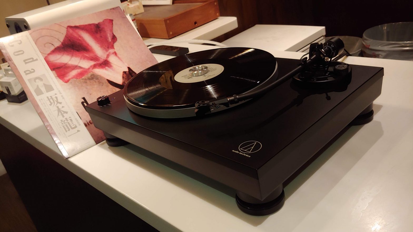 Audio-Technica AT-LP5X Direct-Drive Turntable User Manual
