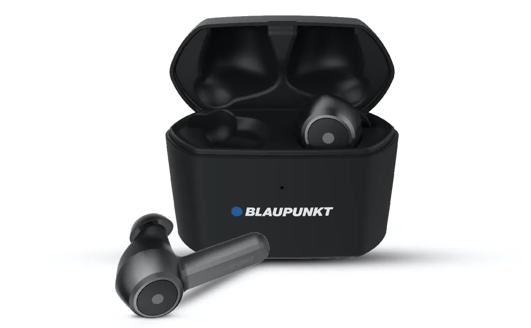 Blaupunkt True Wireless BTW-Pro Earbuds User Manual