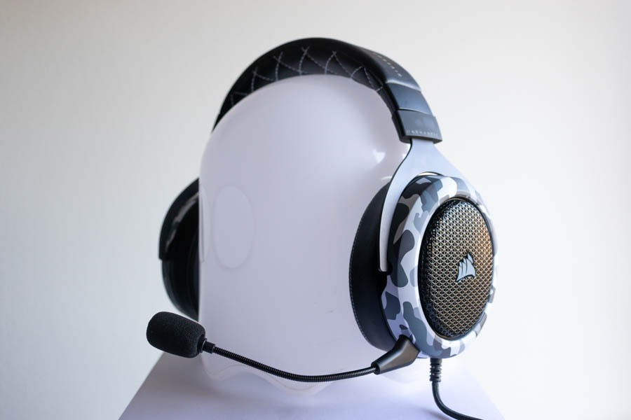 CORSAIR Stereo Gaming Headset with Haptic Bass User Manual