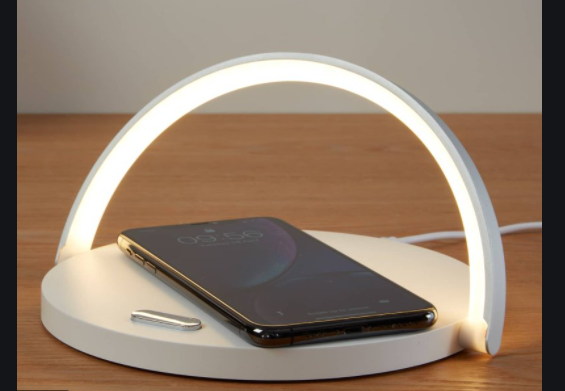 Goodmans 364137 3-in-1 QI Wireless Charger, LED Light and Phone Stand User Manual