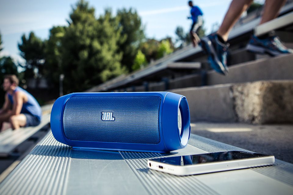 JBL Charge 2 Portable Bluetooth Speakers User Guide