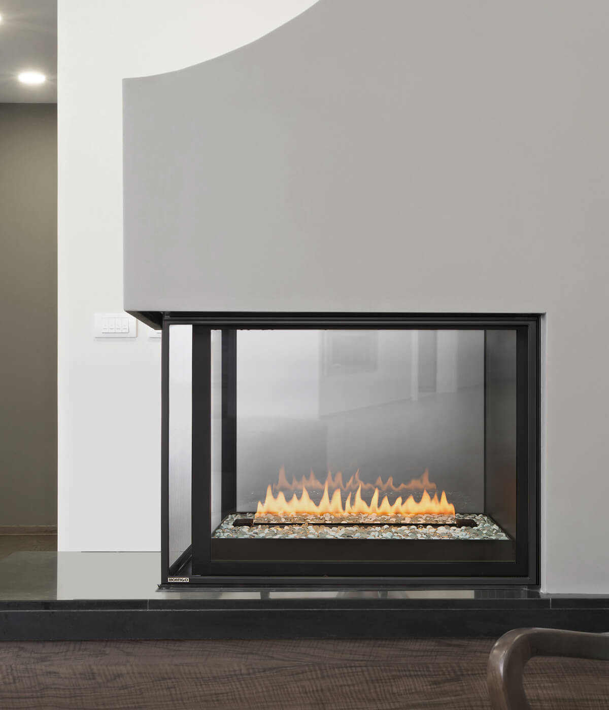 Montigo DIVINE Pier, Bay & Corner Indoor Direct Vent Gas Fireplace User Manual