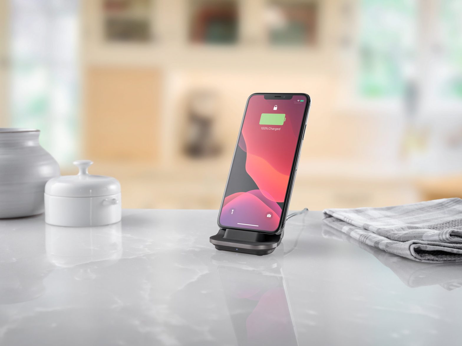Ubio Labs WCB216 Wireless Charging Stand User Guide